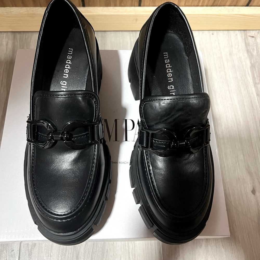 madden girl Ashlee Women's Loafers